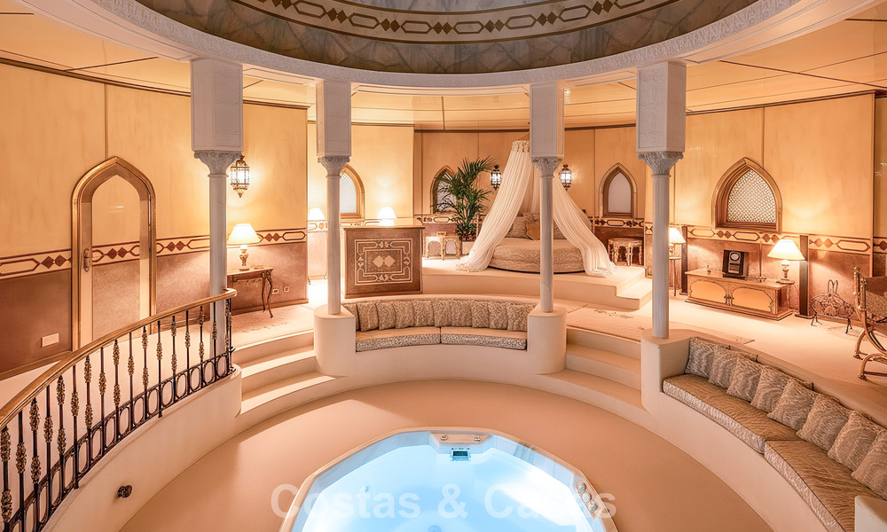 Paleisachtig landgoed met klassieke architectuur te koop in het oostelijke deel van Marbella 790429