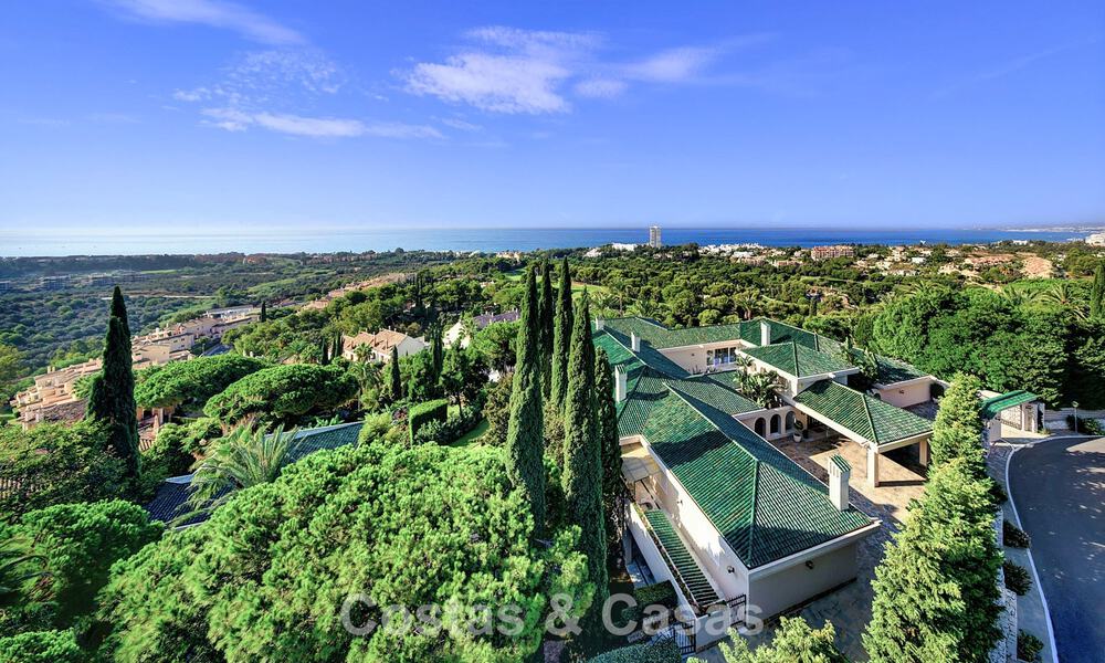Paleisachtig landgoed met klassieke architectuur te koop in het oostelijke deel van Marbella 790432