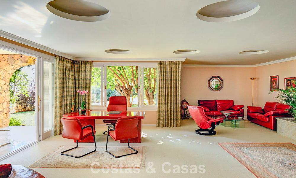 Paleisachtig landgoed met klassieke architectuur te koop in het oostelijke deel van Marbella 790442