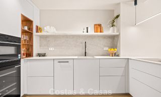 Instapklaar, eigentijds gerenoveerd, duplex appartement te koop met uitzicht op de golfbanen in La Quinta, Marbella - Benahavis 790462 