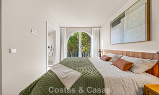 Instapklaar, eigentijds gerenoveerd, duplex appartement te koop met uitzicht op de golfbanen in La Quinta, Marbella - Benahavis 790477 