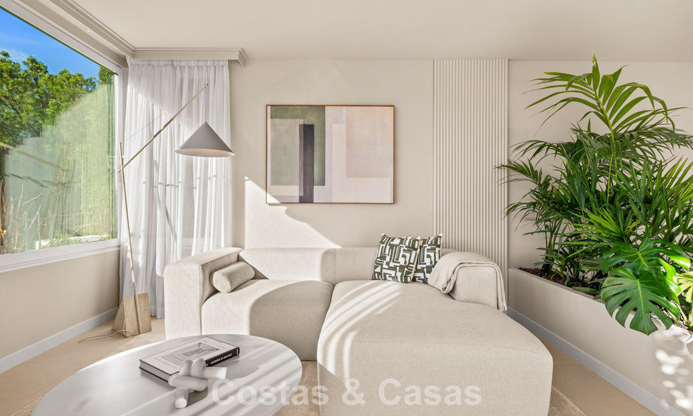 Instapklaar, eigentijds gerenoveerd, duplex appartement te koop met uitzicht op de golfbanen in La Quinta, Marbella - Benahavis 790492