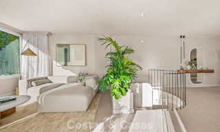 Instapklaar, eigentijds gerenoveerd, duplex appartement te koop met uitzicht op de golfbanen in La Quinta, Marbella - Benahavis 790495 