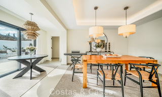 Villa met moderne mediterrane flair te koop op enkele minuten lopen van het strand en centrum van San Pedro, Marbella 790572 