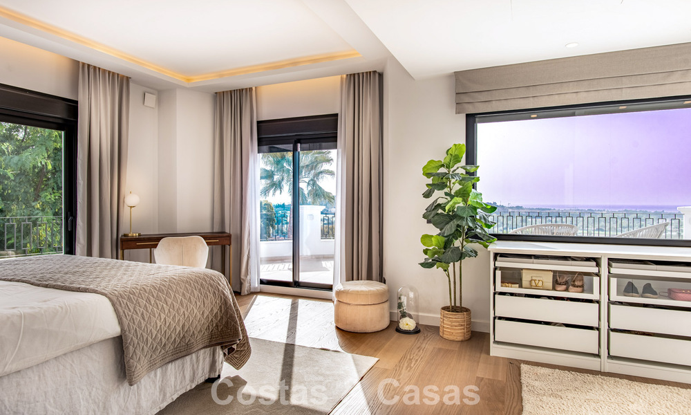 Ruime luxevilla met panoramisch zeezicht te koop in La Quinta, Benahavis - Marbella 790601