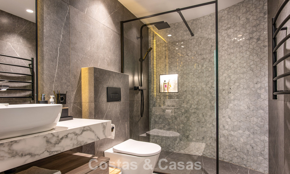 Ruime luxevilla met panoramisch zeezicht te koop in La Quinta, Benahavis - Marbella 790609