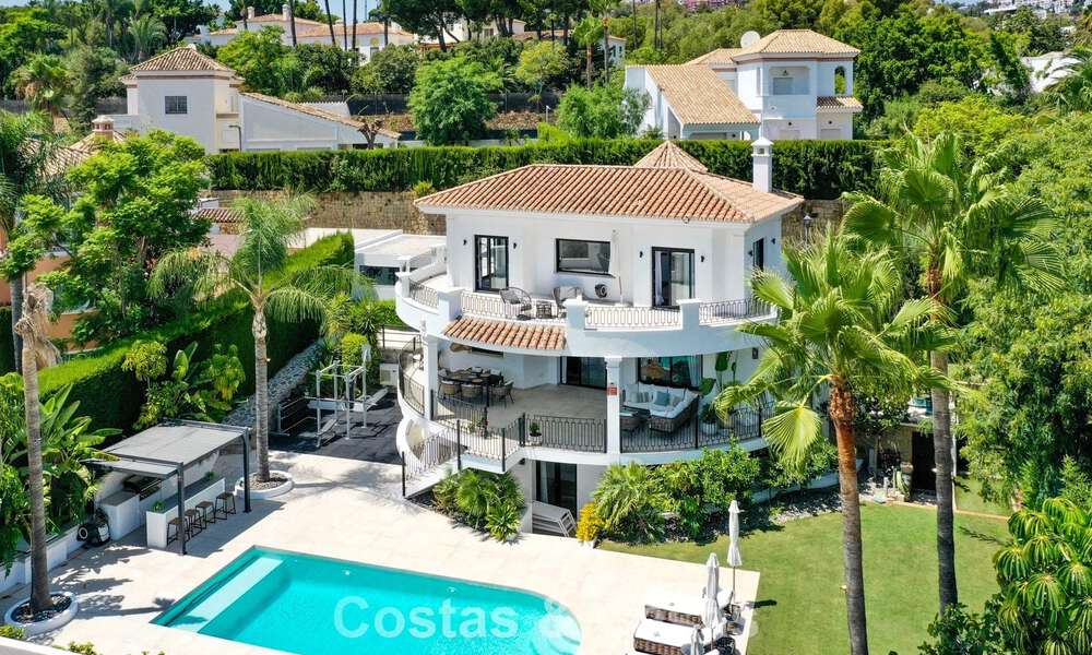 Ruime luxevilla met panoramisch zeezicht te koop in La Quinta, Benahavis - Marbella 790628