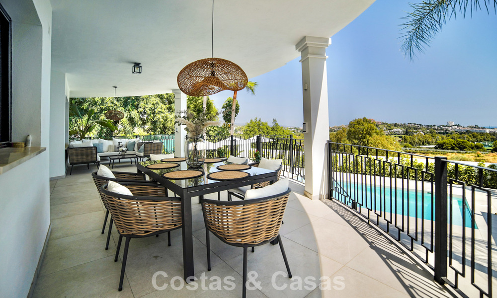 Ruime luxevilla met panoramisch zeezicht te koop in La Quinta, Benahavis - Marbella 790662