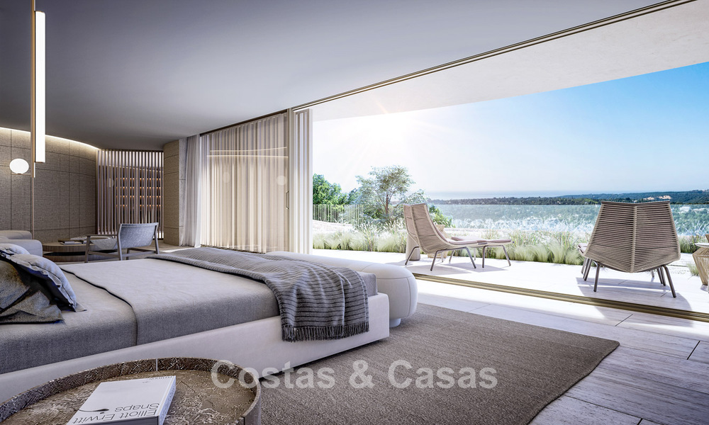 Nieuwe, high-end designvilla te koop met panoramisch zeezicht in een gated villawijk van Sotogrande, Costa del Sol 790689