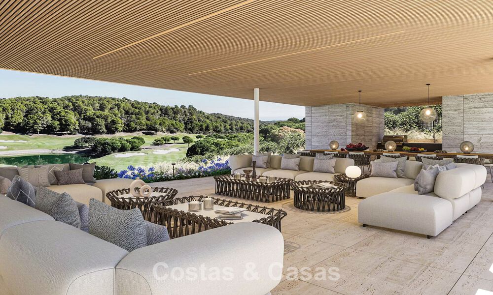 Villa met architectonische topklasse te koop, grenzend aan de golfbaan in een privé-enclave van Sotogrande, Costa del Sol 790764