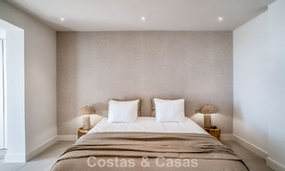 Eigentijds gerenoveerd 3-slaapkamer appartement te koop met privézwembad en zeezicht in Nueva Andalucia, Marbella 790801 