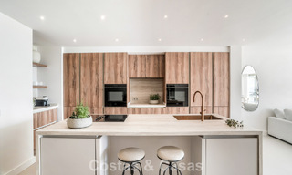 Eigentijds gerenoveerd 3-slaapkamer appartement te koop met privézwembad en zeezicht in Nueva Andalucia, Marbella 790811 