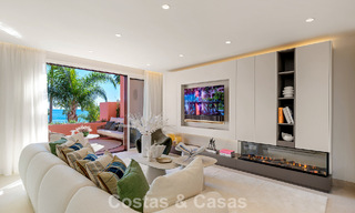 Ruim duplex penthouse te koop met zeezicht in een iconisch strandcomplex op de New Golden Mile, Marbella - Estepona 790838 