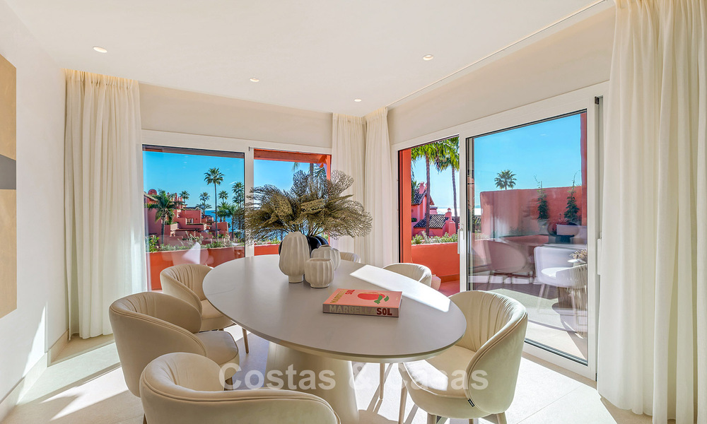 Ruim duplex penthouse te koop met zeezicht in een iconisch strandcomplex op de New Golden Mile, Marbella - Estepona 790847