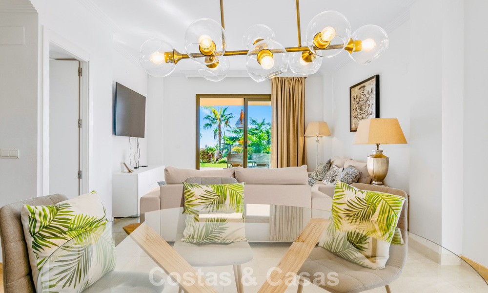 Tuinappartement met zeezicht te koop in een gated complex in Marbella - Benahavis 791258