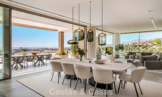 Luxevilla met geavanceerd design te koop met panoramisch zeezicht, binnen een prestigieus golfresort, Marbella - Benahavis 791012 