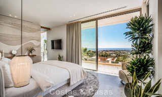 Luxevilla met geavanceerd design te koop met panoramisch zeezicht, binnen een prestigieus golfresort, Marbella - Benahavis 791034 