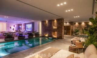 Luxevilla met geavanceerd design te koop met panoramisch zeezicht, binnen een prestigieus golfresort, Marbella - Benahavis 791080 