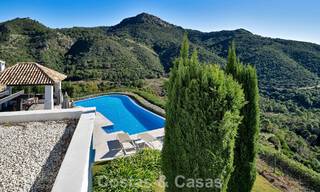 Royale, Spaanse luxevilla te koop, met subliem zeezicht in een gated community in Benahavis - Marbella 791216 