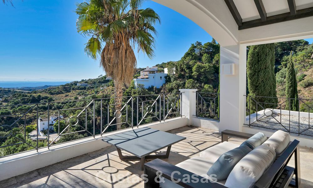Royale, Spaanse luxevilla te koop, met subliem zeezicht in een gated community in Benahavis - Marbella 791217