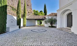 Royale, Spaanse luxevilla te koop, met subliem zeezicht in een gated community in Benahavis - Marbella 791222 