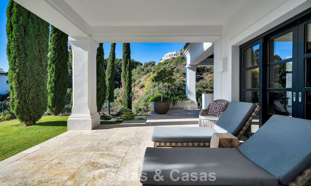Royale, Spaanse luxevilla te koop, met subliem zeezicht in een gated community in Benahavis - Marbella 791224