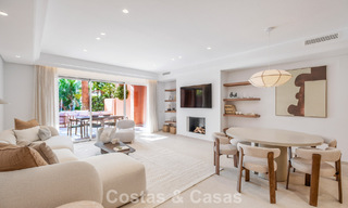 Prachtig, eigentijds, gerenoveerd townhouse met 4 slaapkamers te koop i/e gated community o/d Golden Mile van Marbella 791298 