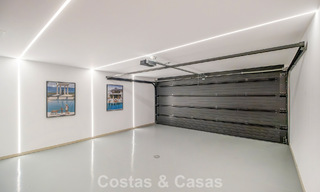 Prachtig, eigentijds, gerenoveerd townhouse met 4 slaapkamers te koop i/e gated community o/d Golden Mile van Marbella 791330 