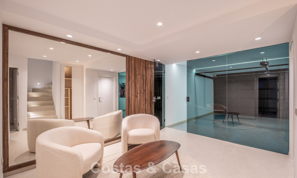 Gemoderniseerde luxe townhouse met 4 slaapkamers te koop op de Golden Mile van Marbella 791368