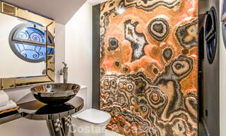 Exclusieve villa te koop, aan de golfbaan in een prestigieuze urbanisatie in Nueva Andalucia, Marbella 791441 