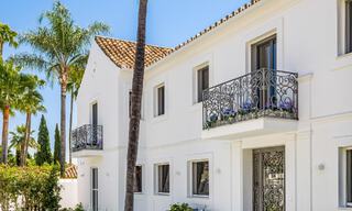 Exclusieve villa te koop, aan de golfbaan in een prestigieuze urbanisatie in Nueva Andalucia, Marbella 791457 