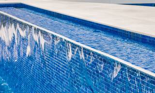 Exclusieve villa te koop, aan de golfbaan in een prestigieuze urbanisatie in Nueva Andalucia, Marbella 791459 