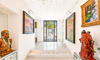 Exclusieve villa te koop, aan de golfbaan in een prestigieuze urbanisatie in Nueva Andalucia, Marbella 791473 