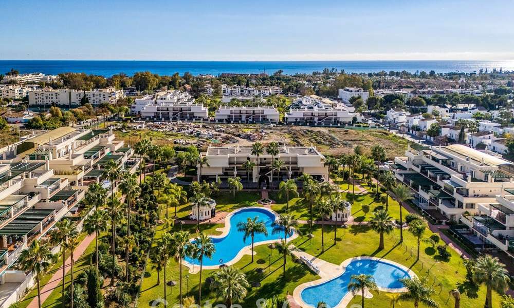 Eigentijd gerenoveerd appartement te koop in Nueva Andalucia op loopafstand van het strand en Puerto Banus, Marbella 790892