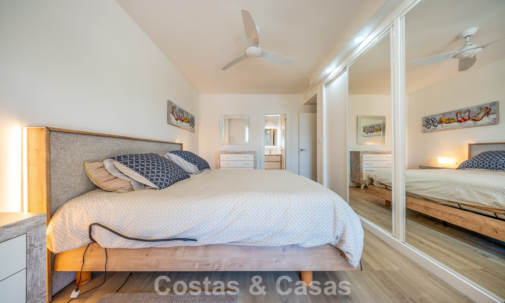 Eigentijd gerenoveerd appartement te koop in Nueva Andalucia op loopafstand van het strand en Puerto Banus, Marbella 790912