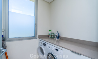 Luxueus 3-slaapkamer appartement te koop met panoramisch zeezicht in een gated resort in Marbella - Benahavis 791567 