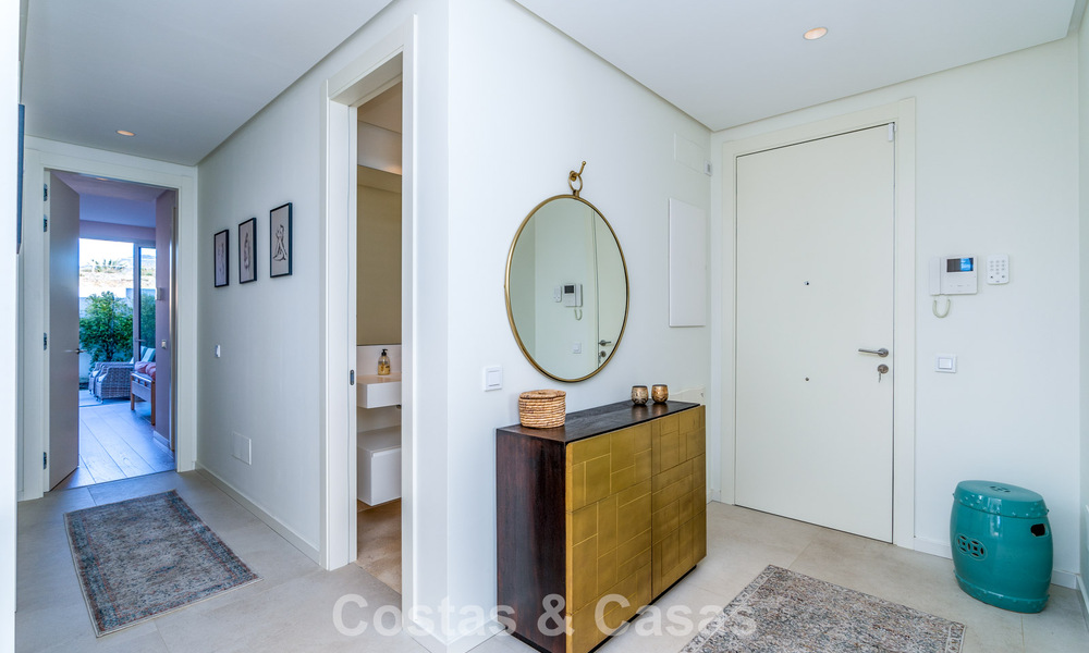 Luxueus 3-slaapkamer appartement te koop met panoramisch zeezicht in een gated resort in Marbella - Benahavis 791576