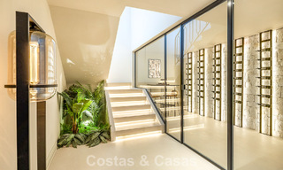 Luxueuze klasse-villa te koop met panoramisch uitzicht, grenzend aan de golfbaan in Marbella - Benahavis 791619 