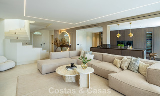 Exclusief duplex penthouse met privézwembad en panoramisch zeezicht te koop in Marbella’s Golden Mile 791669 