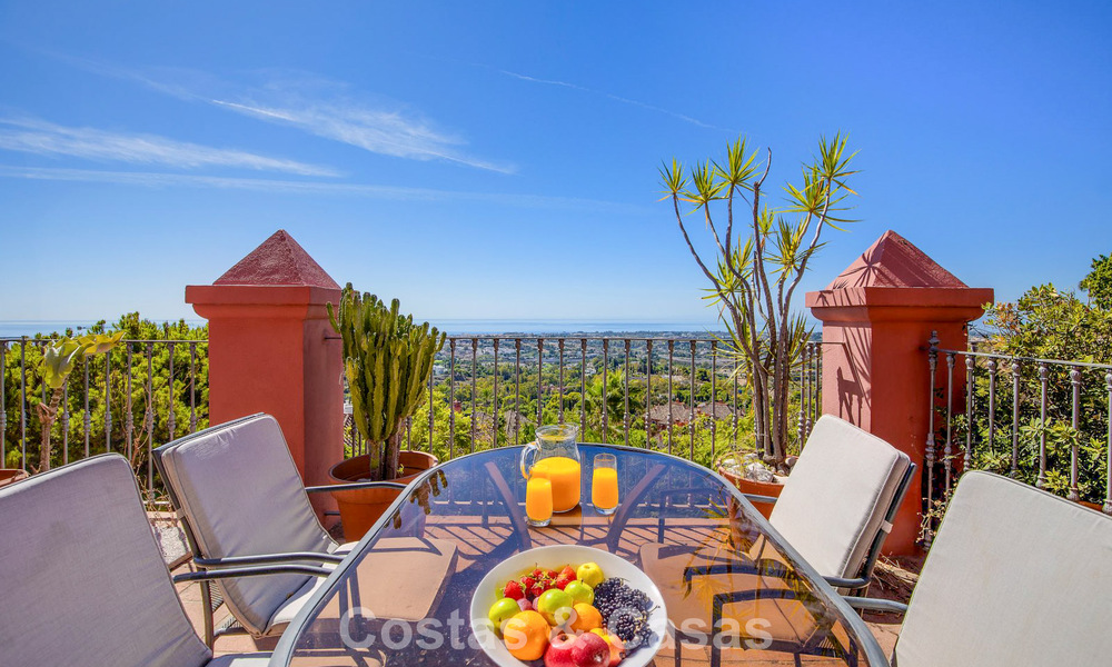 Instapklaar, royaal appartement met panoramisch zeezicht te koop in Benahavis - Marbella 791736