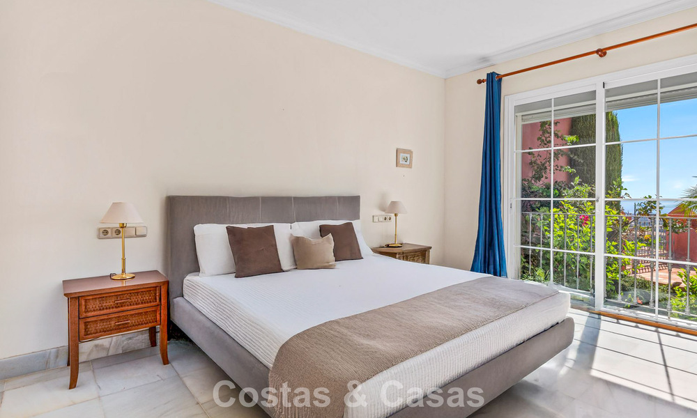 Instapklaar, royaal appartement met panoramisch zeezicht te koop in Benahavis - Marbella 791745