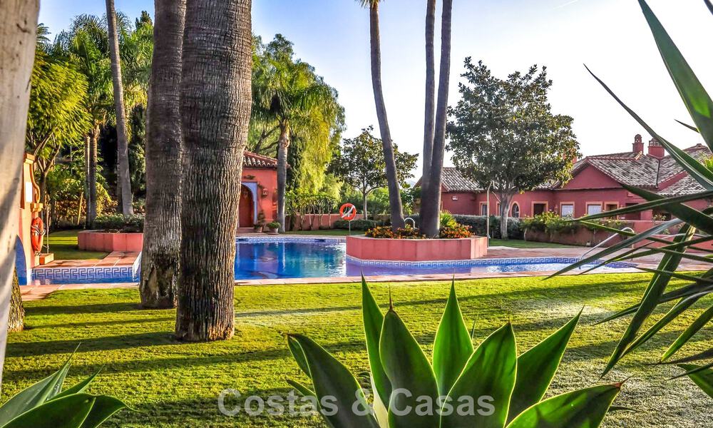 Instapklaar, ruim penthouse met fantastisch zeezicht te koop in Marbella - Benahavis 791760