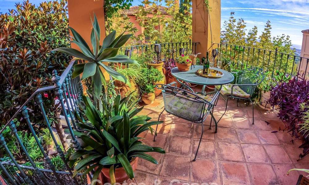 Instapklaar, ruim penthouse met fantastisch zeezicht te koop in Marbella - Benahavis 791766