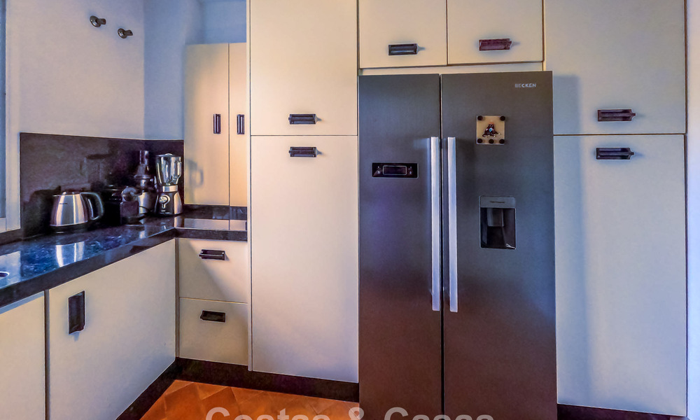 Instapklaar, ruim penthouse met fantastisch zeezicht te koop in Marbella - Benahavis 791768