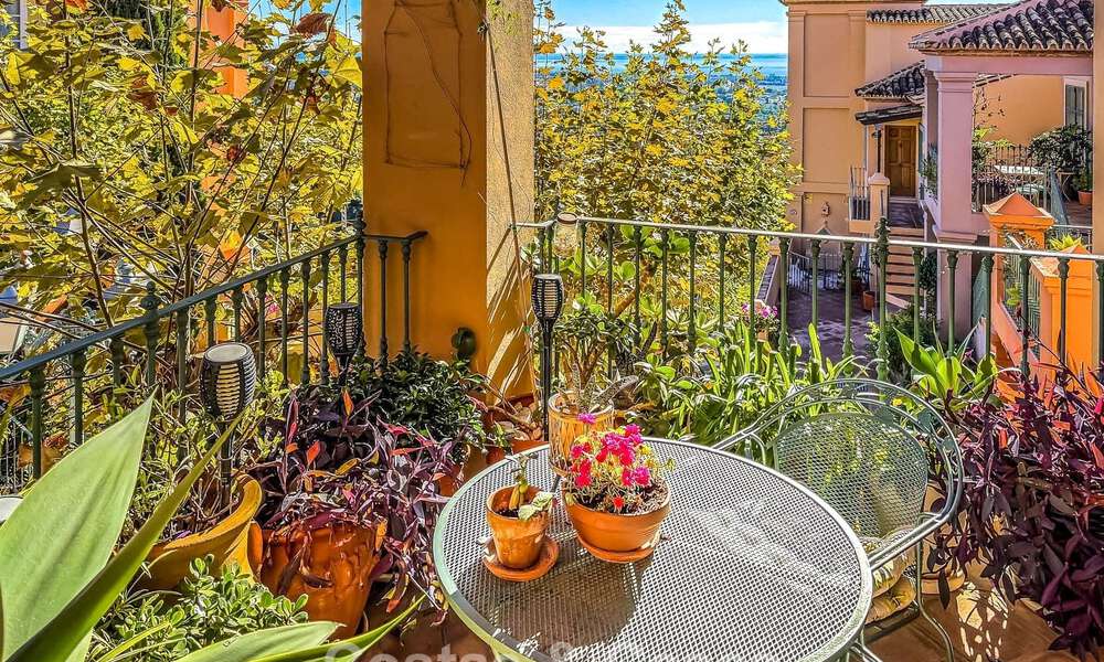 Instapklaar, ruim penthouse met fantastisch zeezicht te koop in Marbella - Benahavis 791778