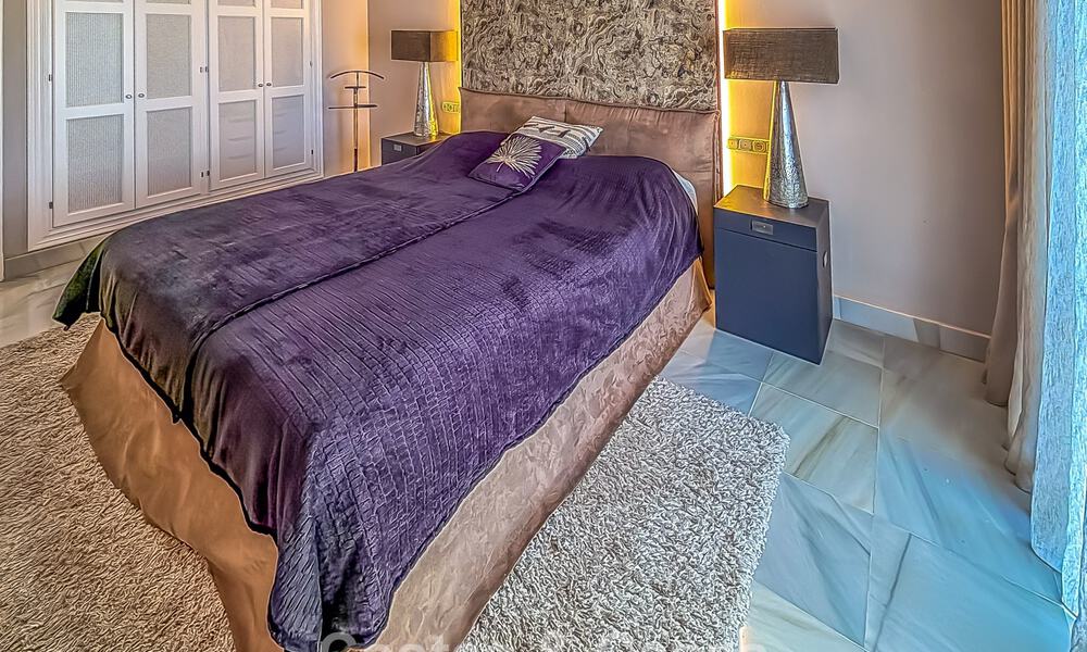 Instapklaar, ruim penthouse met fantastisch zeezicht te koop in Marbella - Benahavis 791790