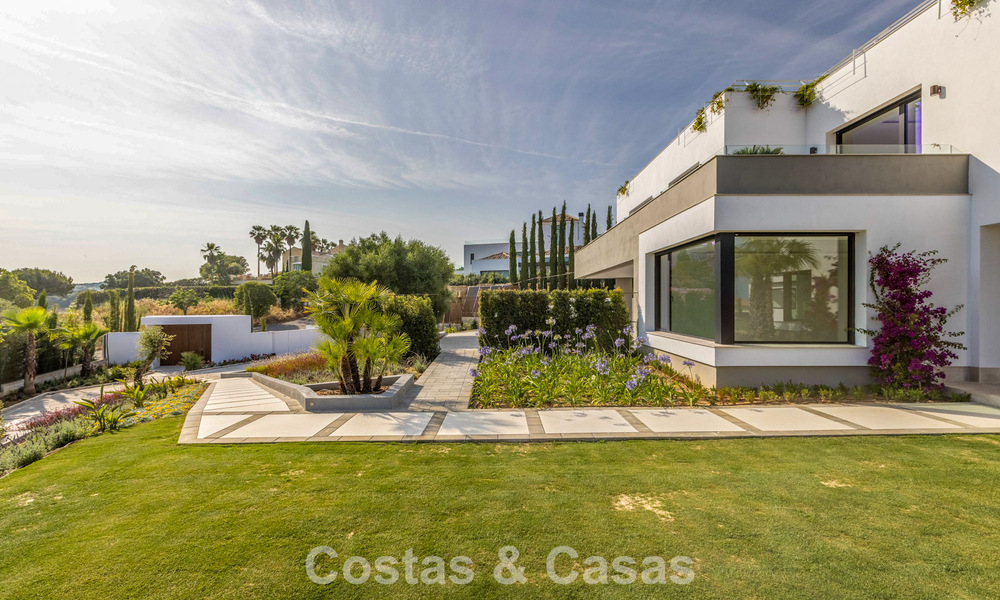 Gloednieuwe luxe villa met een geavanceerd hedendaags design te koop in Sotogrande Alto, Costa del Sol 791872