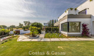 Gloednieuwe luxe villa met een geavanceerd hedendaags design te koop in Sotogrande Alto, Costa del Sol 791872 