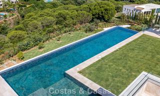 Gloednieuwe luxe villa met een geavanceerd hedendaags design te koop in Sotogrande Alto, Costa del Sol 791874 
