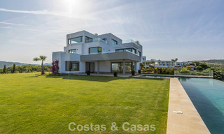 Gloednieuwe luxe villa met een geavanceerd hedendaags design te koop in Sotogrande Alto, Costa del Sol 791881 